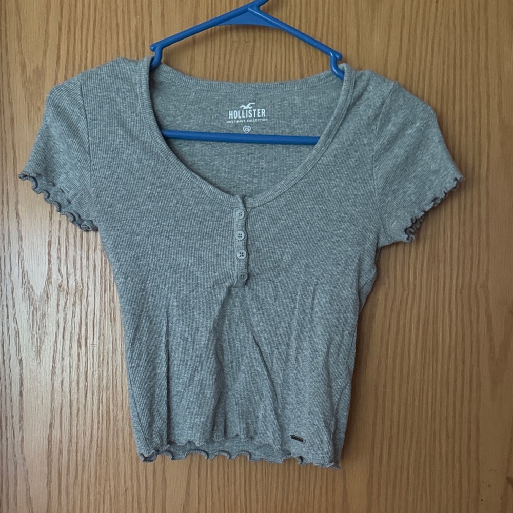 Hollister Heather Gray Button-Front Blouse
